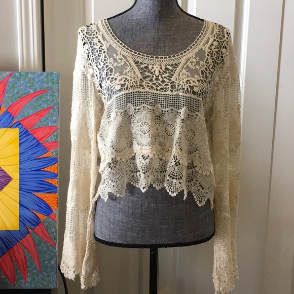 Lace Crop Top size Med - Picture 3 of 4